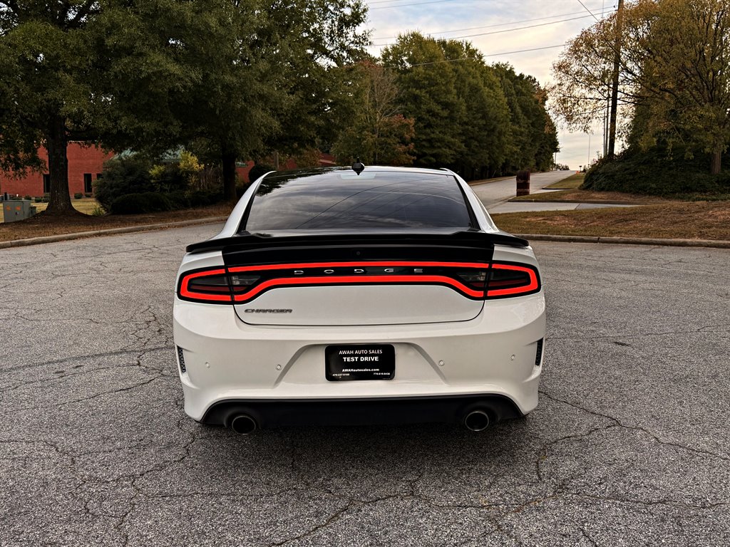 Dodge Charger photo 6