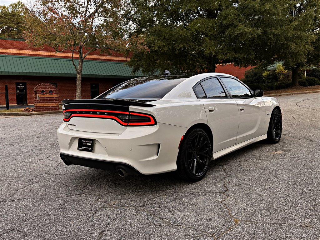 Dodge Charger photo 5
