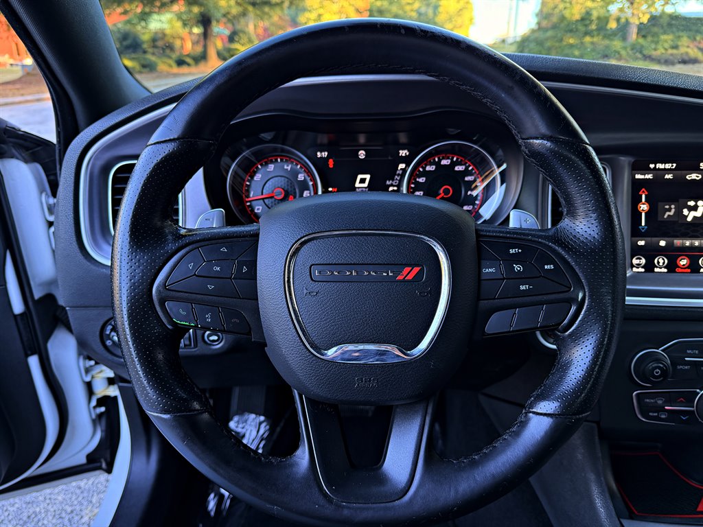 Dodge Charger photo 11