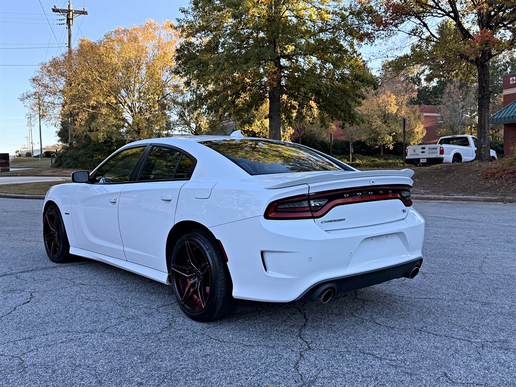 Dodge Charger photo 7