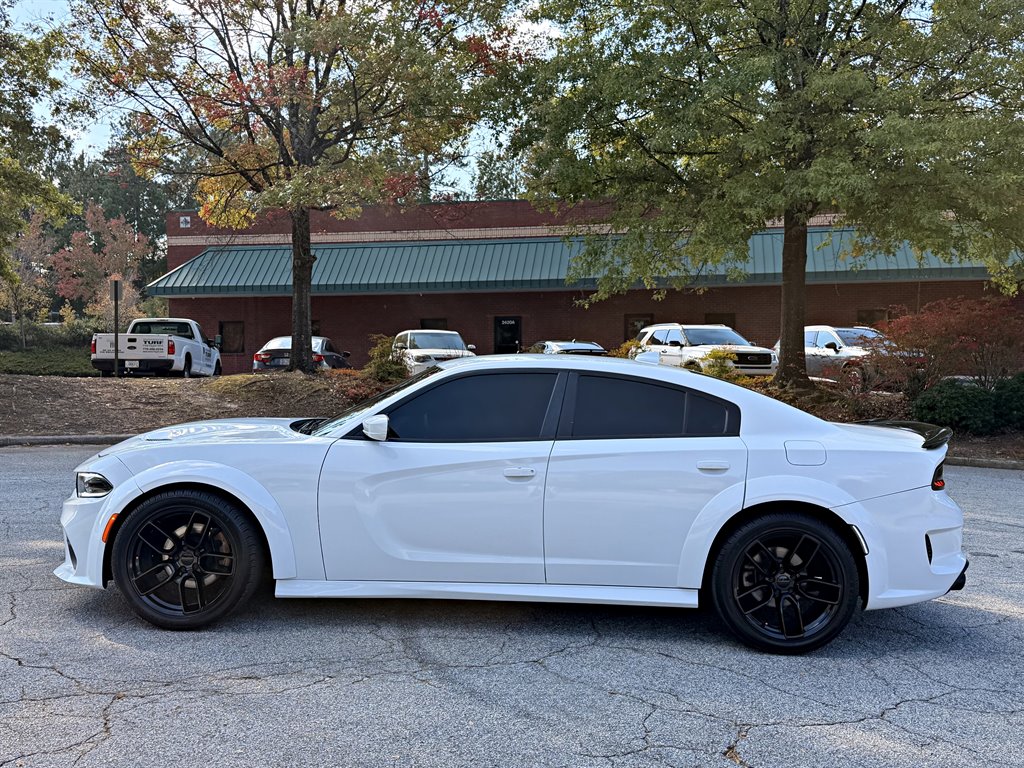 Dodge Charger photo 8