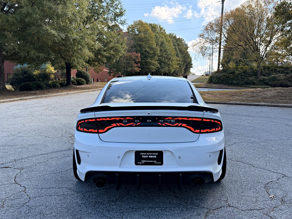 Dodge Charger photo 6