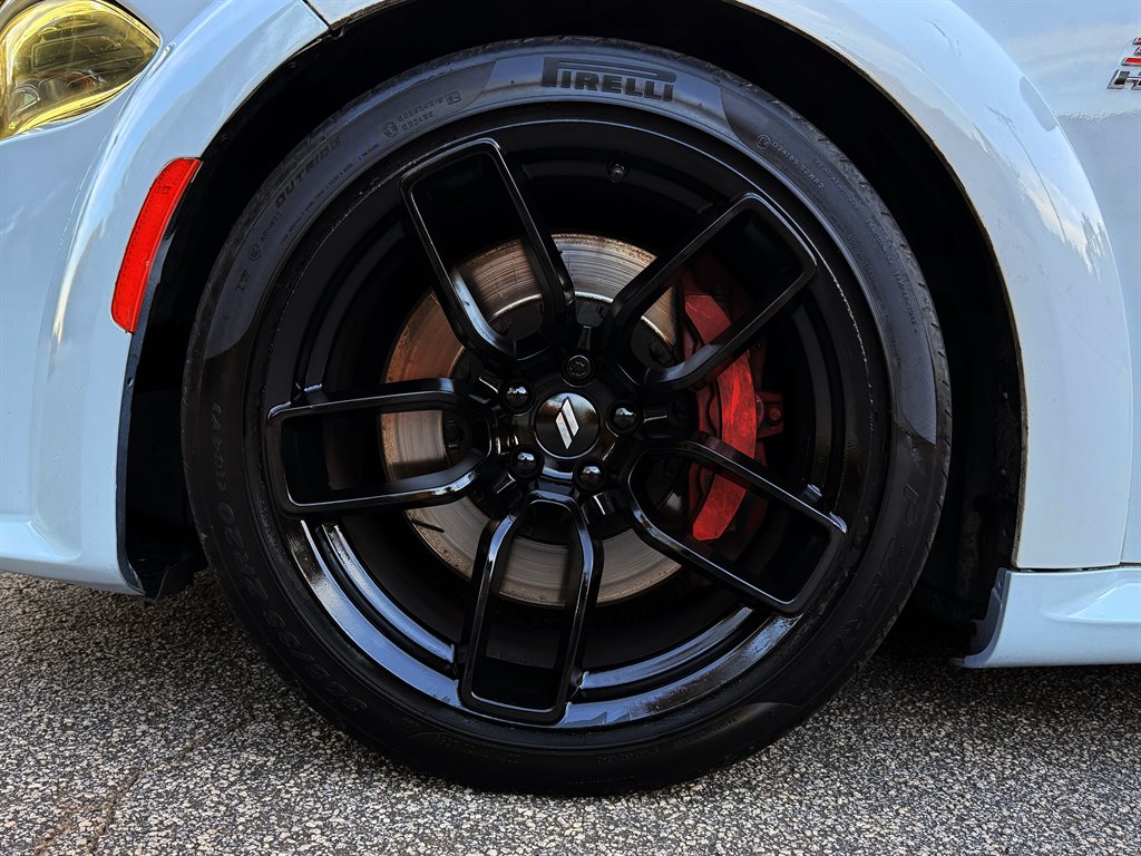 Dodge Charger photo 11